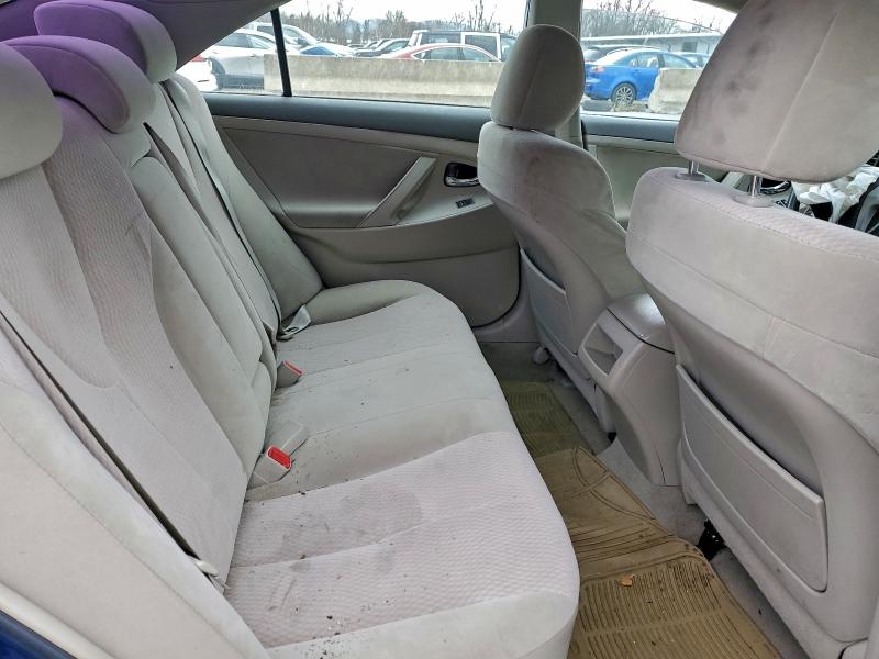 4T1BF3EK3BU634297 - 2011 TOYOTA CAMRY BASE BLUE photo 10