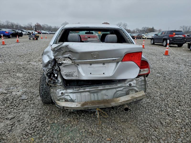 19XFA1F57BE038044 - 2011 HONDA CIVIC LX SILVER photo 6