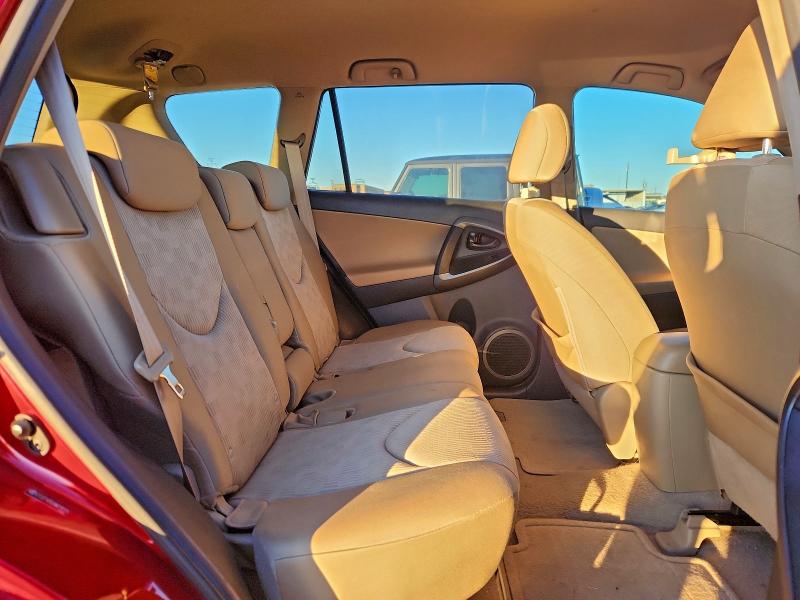 2T3ZF4DV5AW019174 - 2010 TOYOTA RAV4 RED photo 11