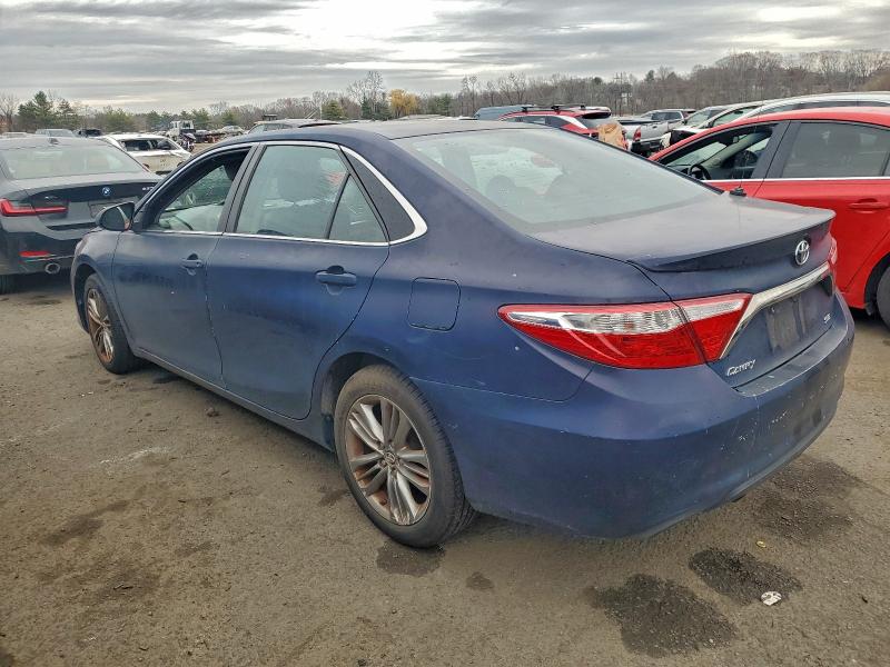4T1BF1FK2GU137526 - 2016 TOYOTA CAMRY LE BLUE photo 2