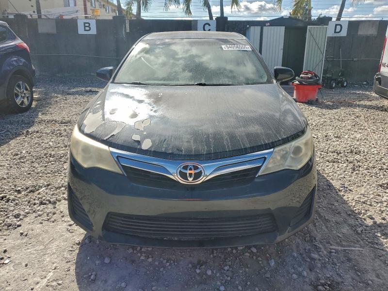 4T4BF1FK4CR256775 - 2012 TOYOTA CAMRY BASE BLACK photo 5