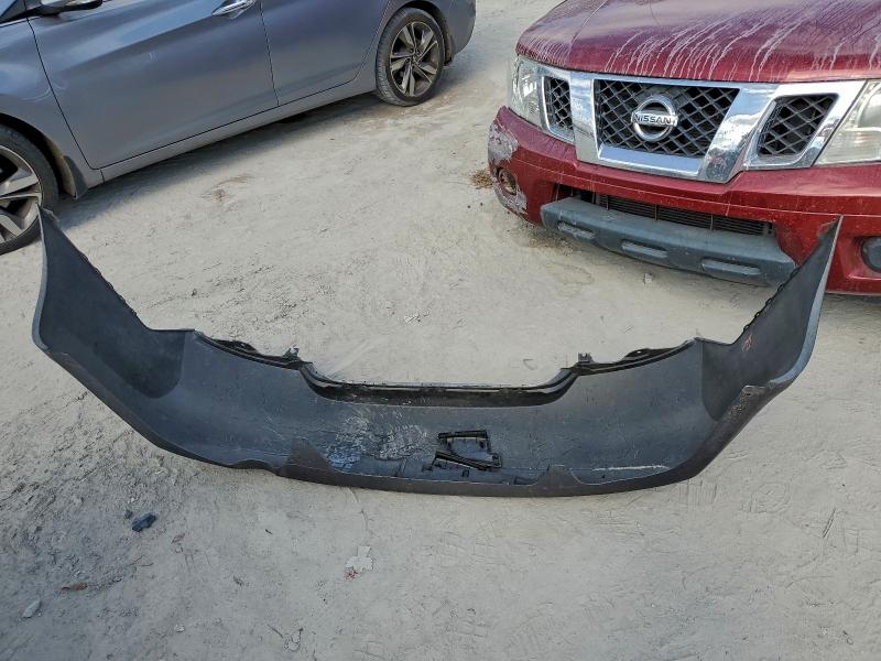 3N1CN7APXJL818071 - 2018 NISSAN VERSA S GRAY photo 12