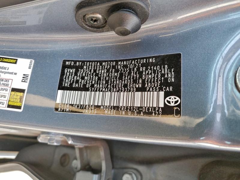 5YFEPMAE0NP293799 - 2022 TOYOTA COROLLA LE BLUE photo 12