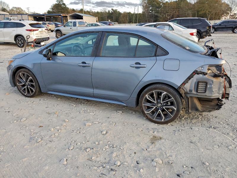 5YFEPMAE0NP293799 - 2022 TOYOTA COROLLA LE BLUE photo 2