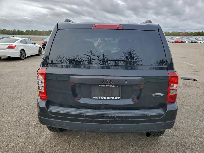 1C4NJPBA4ED853180 - 2014 JEEP PATRIOT SPORT BLACK photo 6