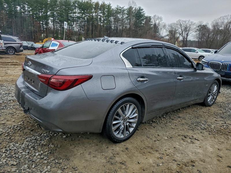 JN1EV7ARXKM555887 - 2019 INFINITI Q50 LUXE GRAY photo 3