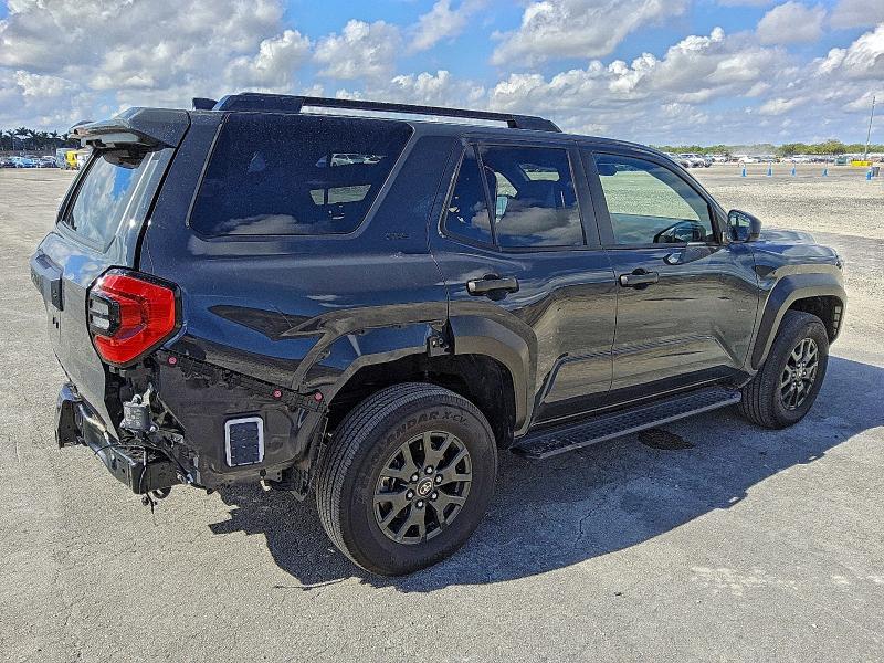 JTEVA5BR8S5037990 - 2025 TOYOTA 4RUNNER SR5 石墨色 照片 3