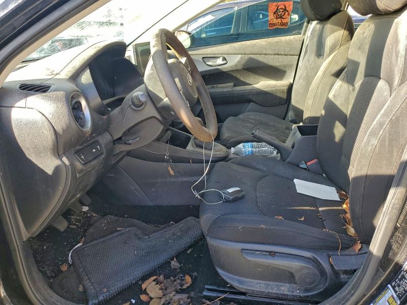 3KPF24AD2KE005367 - 2019 KIA FORTE FE Սև լուսանկար 7