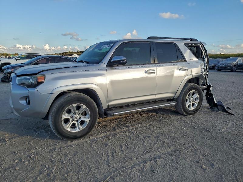 2017 TOYOTA 4RUNNER SR5, 