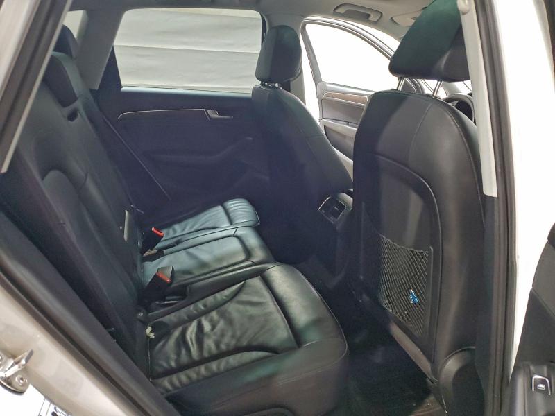 WA1C2AFP3GA045434 - 2016 AUDI Q5 PREMIUM WHITE photo 11