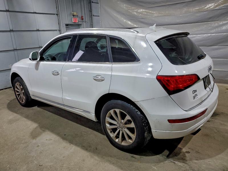 WA1C2AFP3GA045434 - 2016 AUDI Q5 PREMIUM WHITE photo 2