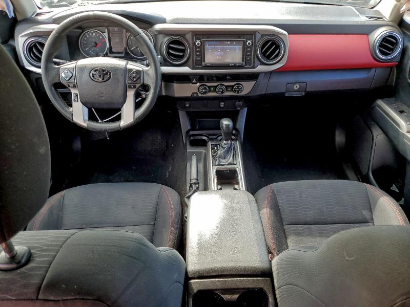 3TMAZ5CN3GM014657 - 2016 TOYOTA TACOMA DOUBLE CAB შავი ფოტო 8