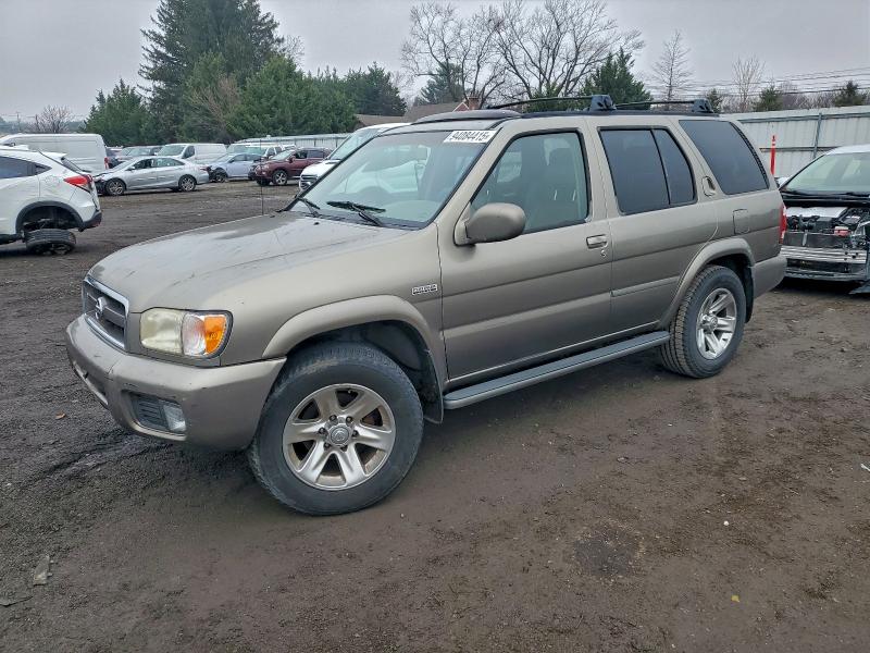 2004 NISSAN PATHFINDER LE, 