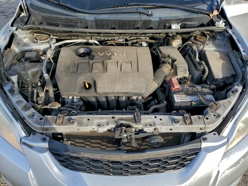 2T1KU4EE4AC203439 - 2010 TOYOTA COROLLA MA ვერცხლისფერი ფოტო 11