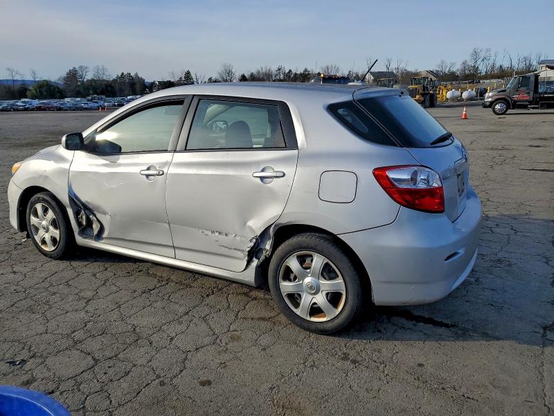 2T1KU4EE4AC203439 - 2010 TOYOTA COROLLA MA ვერცხლისფერი ფოტო 2