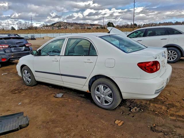 1NXBR32EX5Z411572 - 2005 TOYOTA COROLLA CE WHITE photo 2
