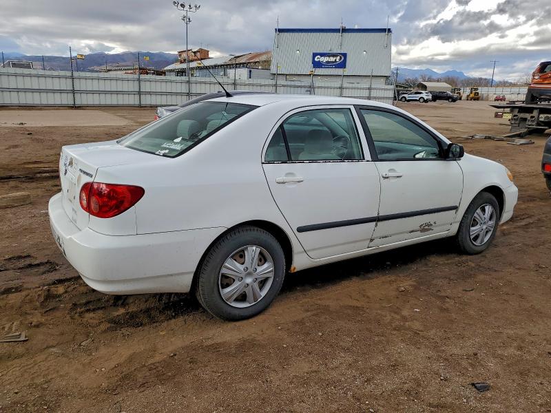 1NXBR32EX5Z411572 - 2005 TOYOTA COROLLA CE WHITE photo 3