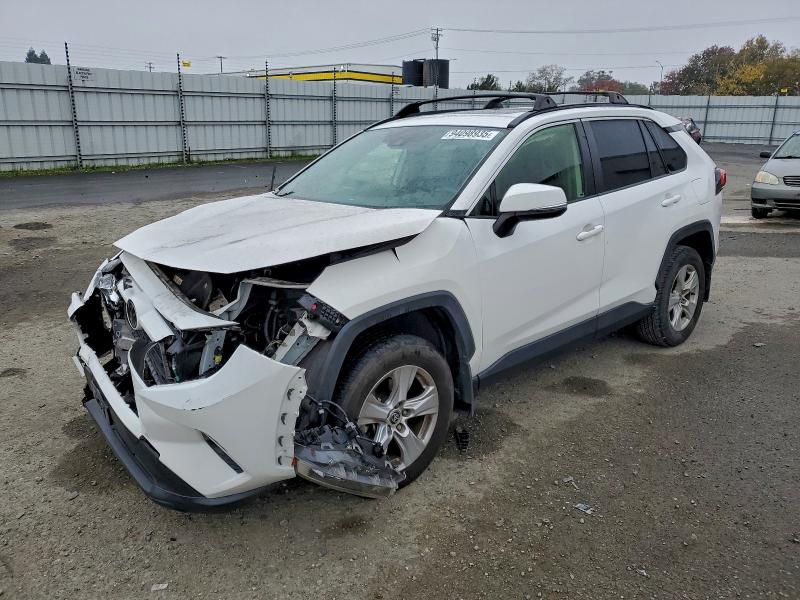 2020 TOYOTA RAV4 XLE, 