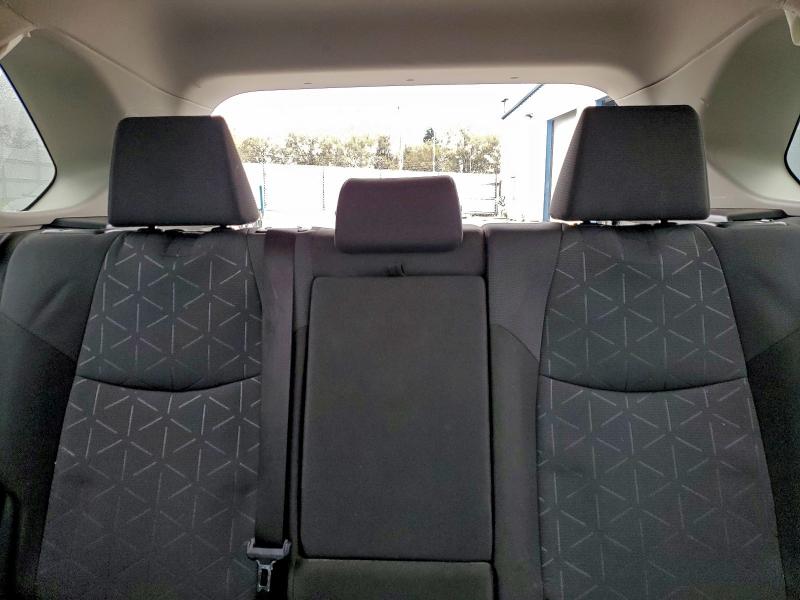 JTMP1RFV8LD060348 - 2020 TOYOTA RAV4 XLE WHITE photo 10