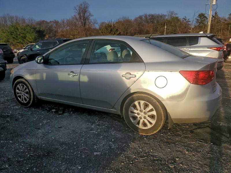 KNAFU4A26C5596984 - 2012 KIA FORTE EX GRAY photo 2