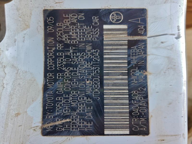 JTDKB20U753112043 - 2005 TOYOTA PRIUS WHITE photo 12