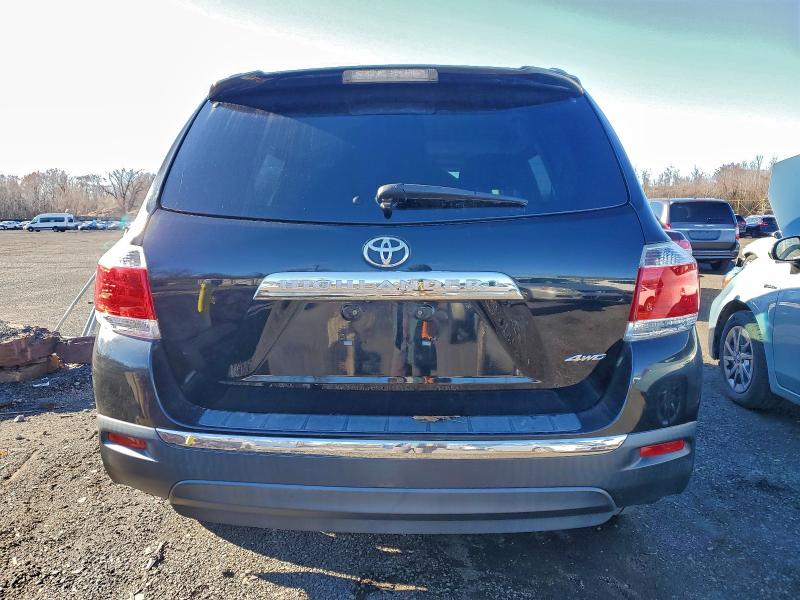 5TDBK3EHXDS238847 - 2013 TOYOTA HIGHLANDER BASE Szary zdjęcie 6