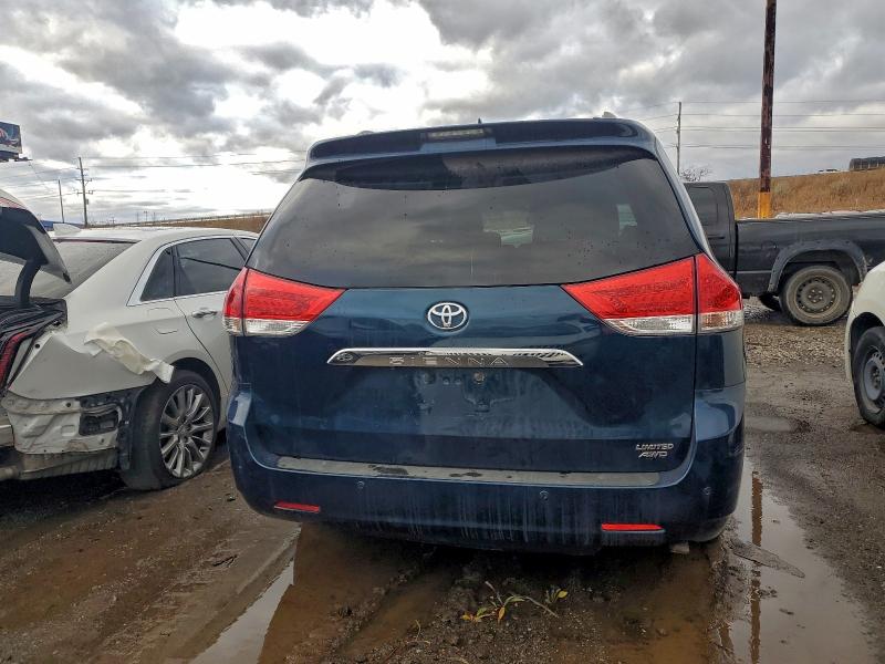 5TDDK3DC8BS016951 - 2011 TOYOTA SIENNA XLE ლურჯი ფოტო 6