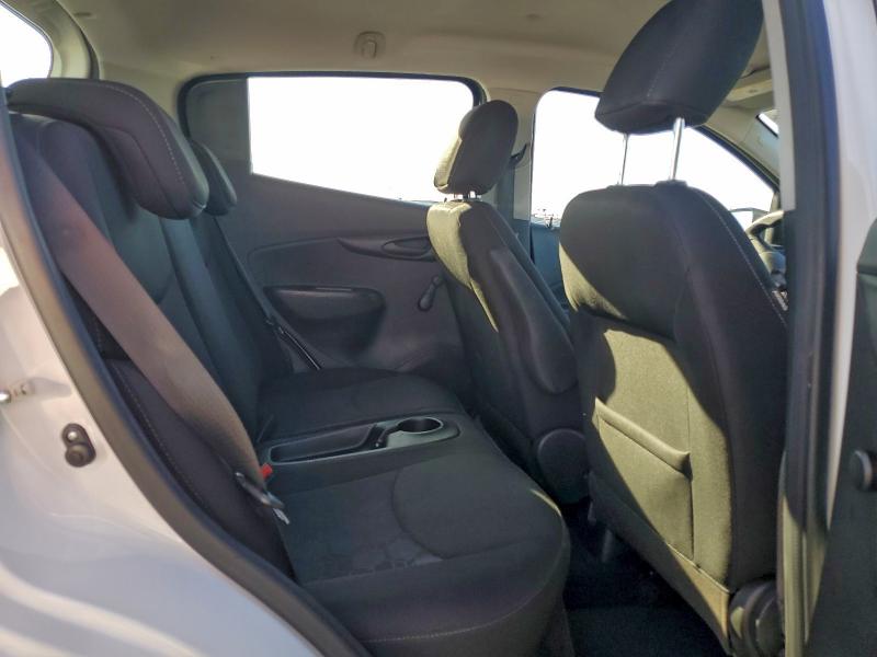 KL8CB6SA8JC474271 - 2018 CHEVROLET SPARK LS Biały zdjęcie 10