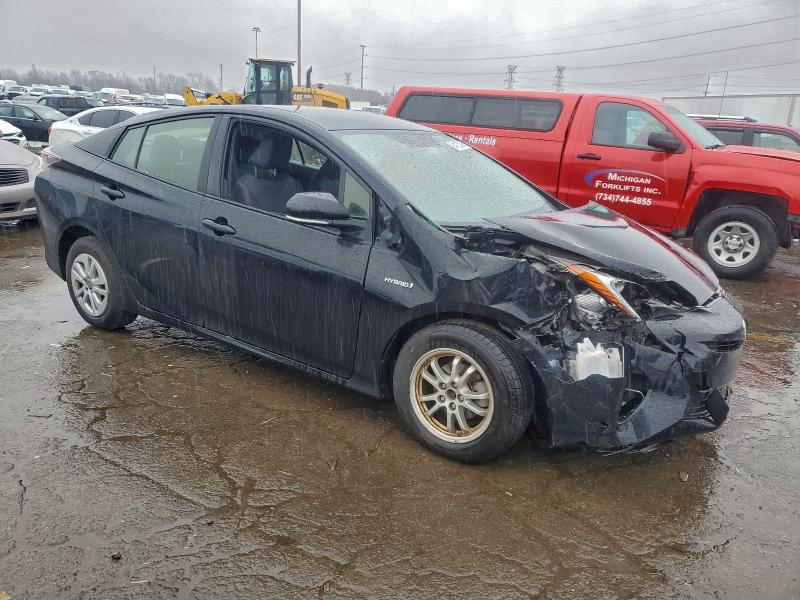 JTDKBRFUXG3520149 - 2016 TOYOTA PRIUS Қара фото 4
