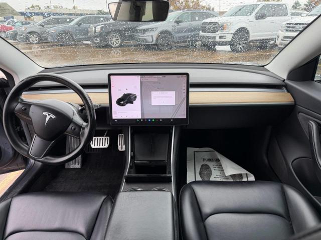 5YJ3E1EA3JF031526 - 2018 TESLA MODEL 3 أسود صورة 9