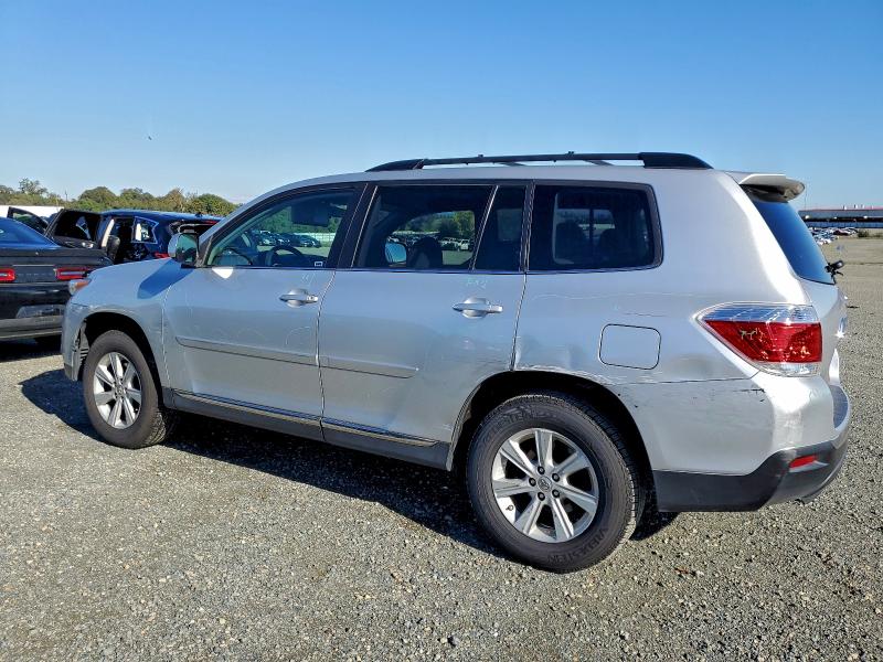 5TDZK3EH7CS082439 - 2012 TOYOTA HIGHLANDER BASE Արծաթագույն լուսանկար 2