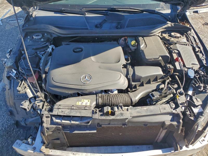 WDDSJ4EB8JN610083 - 2018 MERCEDES-BENZ CLA 250 Қара фото 11