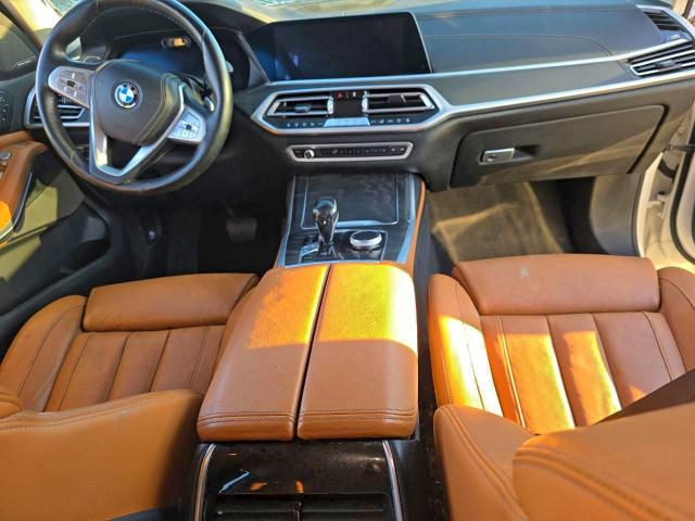 5UXCW2C57KL086101 - 2019 BMW X7 XDRIVE40I WHITE photo 9