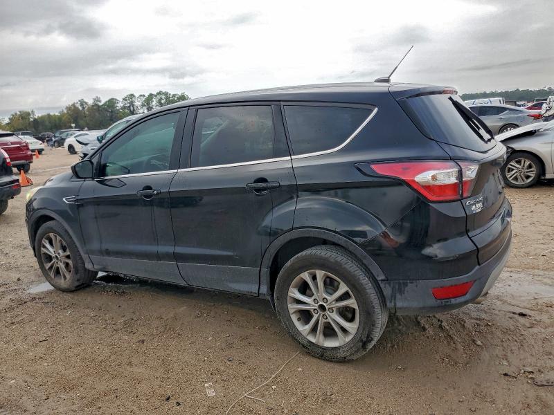 1FMCU0GD5HUE07290 - 2017 FORD ESCAPE SE BLACK photo 2