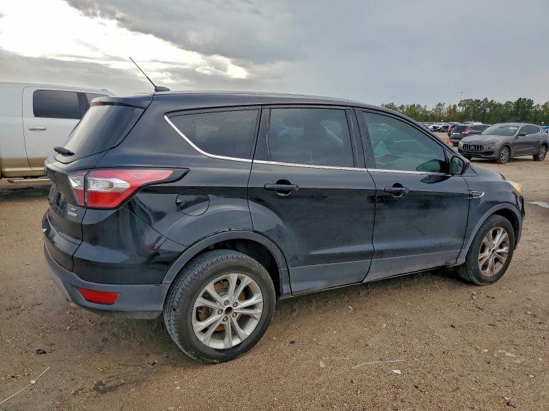 1FMCU0GD5HUE07290 - 2017 FORD ESCAPE SE BLACK photo 3