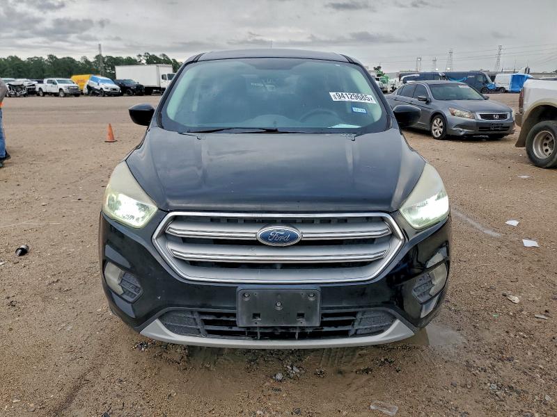 1FMCU0GD5HUE07290 - 2017 FORD ESCAPE SE BLACK photo 5