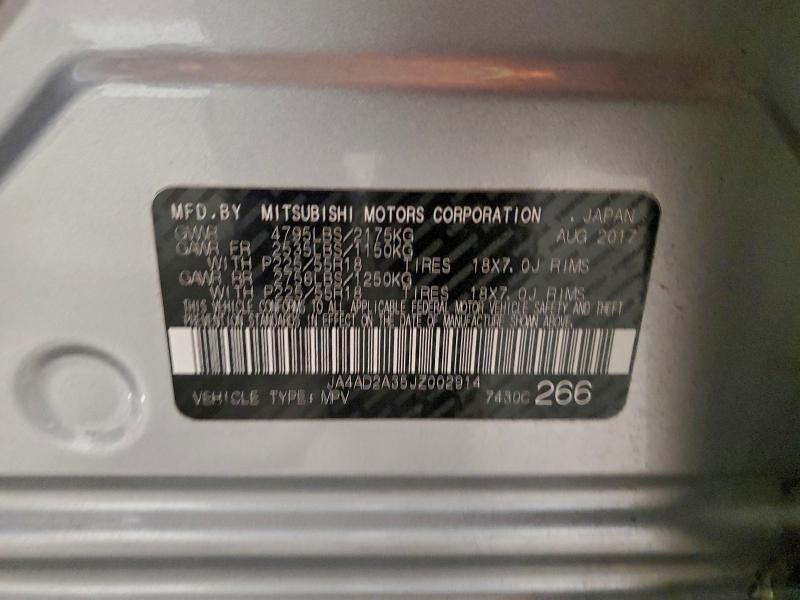 JA4AD2A35JZ002914 - 2018 MITSUBISHI OUTLANDER ES Серебристый фото 13