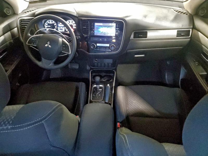 JA4AD2A35JZ002914 - 2018 MITSUBISHI OUTLANDER ES Серебристый фото 8