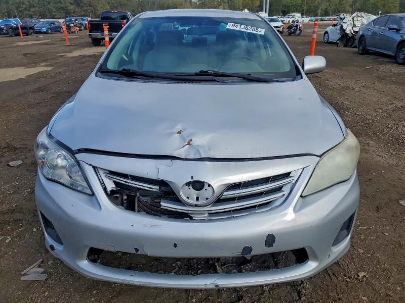 5YFBU4EE2DP127417 - 2013 TOYOTA COROLLA BASE ვერცხლისფერი ფოტო 5