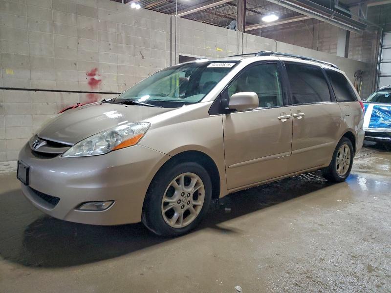 2006 TOYOTA SIENNA XLE, 
