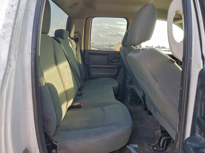 1C6RR6FG9JS229438 - 2018 RAM 1500 ST 白色 照片 10