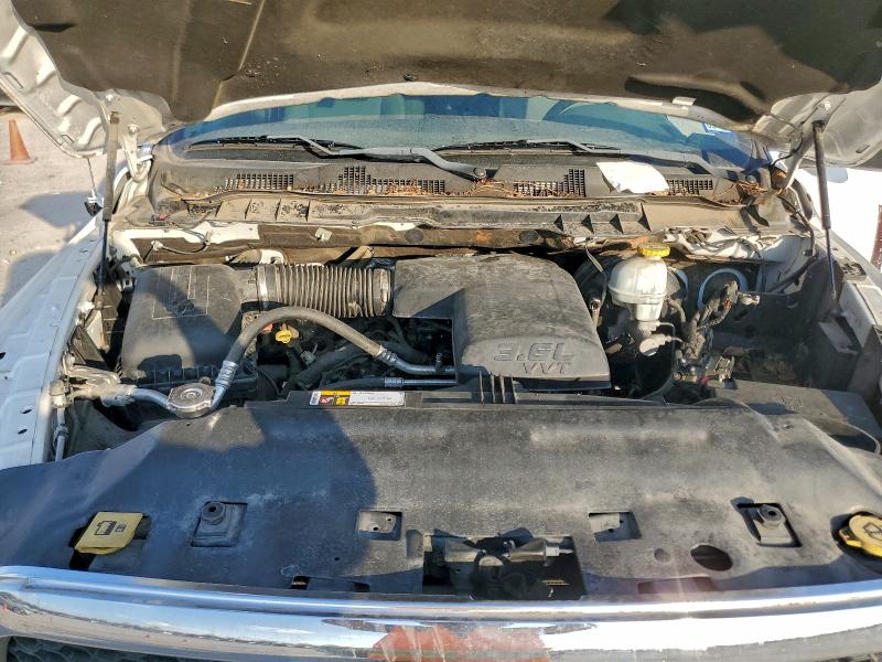 1C6RR6FG9JS229438 - 2018 RAM 1500 ST 白色 照片 11