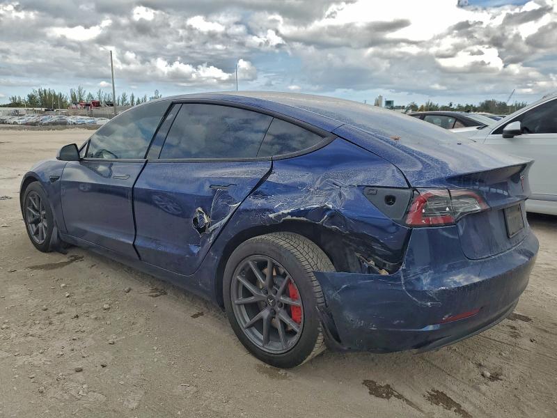 5YJ3E1EB5NF104927 - 2022 TESLA MODEL 3 BLUE photo 2