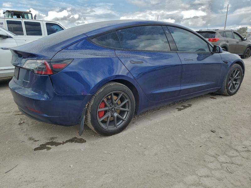 5YJ3E1EB5NF104927 - 2022 TESLA MODEL 3 BLUE photo 3