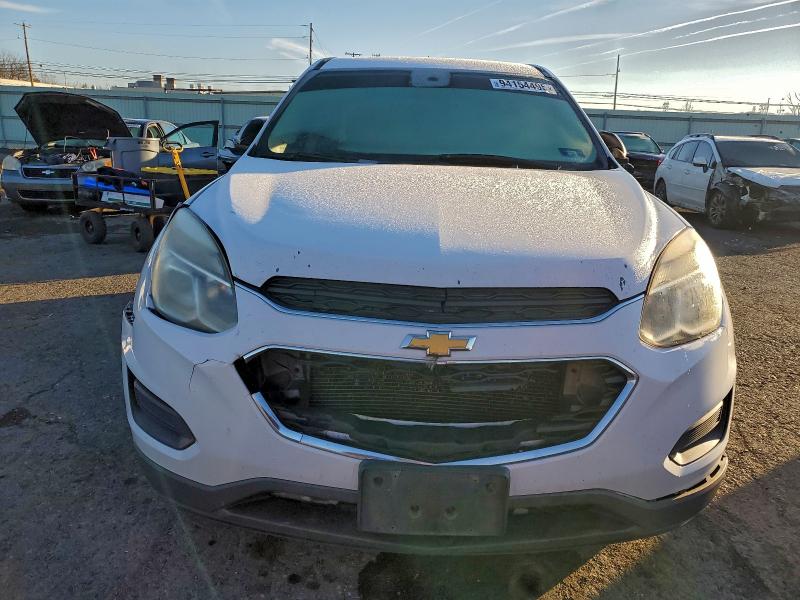 2GNFLEEK4G6145995 - 2016 CHEVROLET EQUINOX LS WHITE photo 5