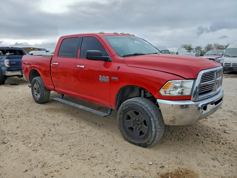 3C6UR5DJ2HG519914 - 2017 RAM 2500 SLT წითელი ფოტო 4