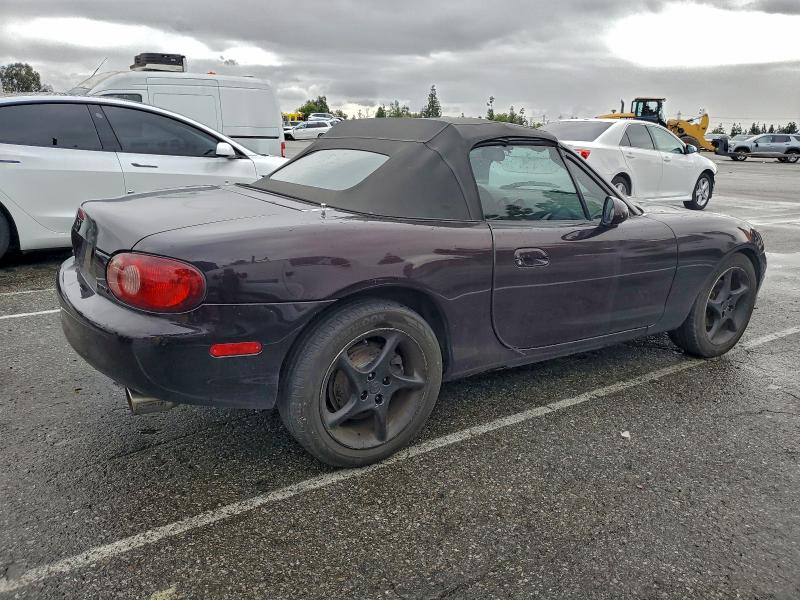 JM1NB353X40406510 - 2004 MAZDA MX-5 MIATA BASE PURPLE photo 3