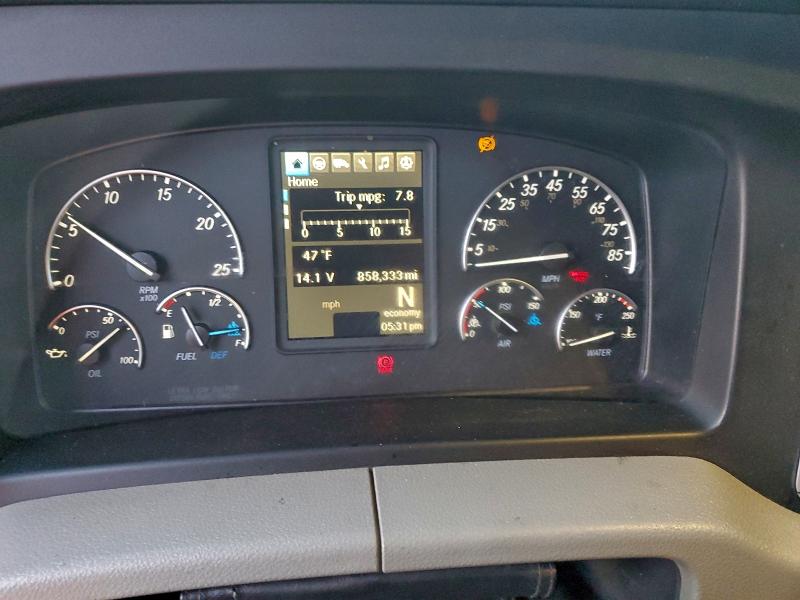 3AKJHHDR8KSKF7602 - 2019 FREIGHTLINER CASCADIA 1 银色 照片 8