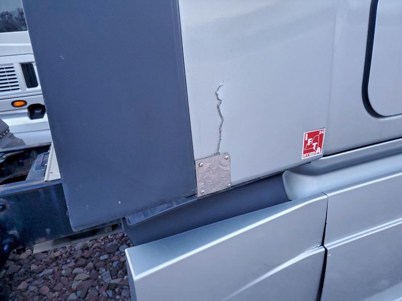 3AKJHHDR8KSKF7602 - 2019 FREIGHTLINER CASCADIA 1 银色 照片 9