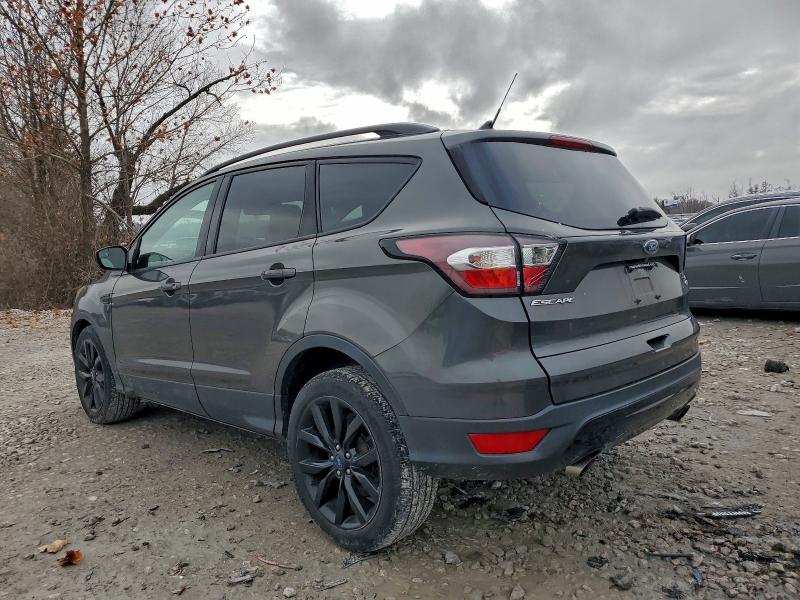 1FMCU9GD5JUB52117 - 2018 FORD ESCAPE SE Grafit fotoğraf 2